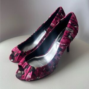 White House Black Market Pink Patterned Heels